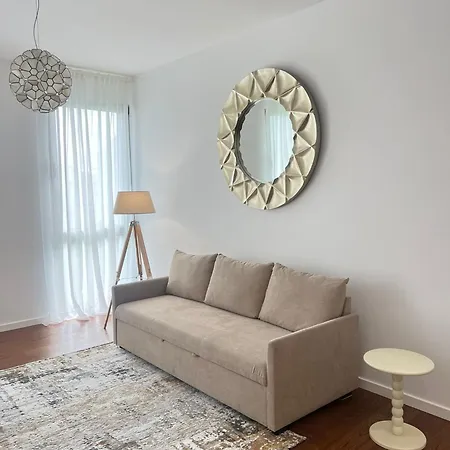 Daire Center House - Azure Waters