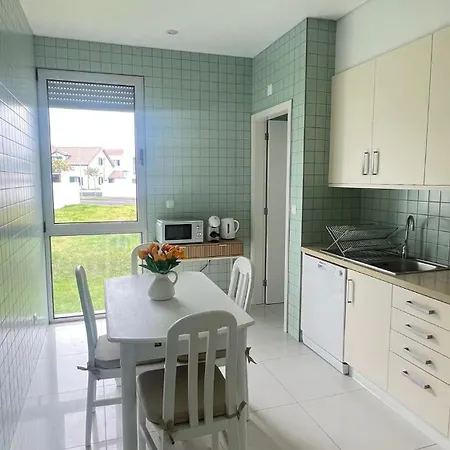Daire Center House - Azure Waters
