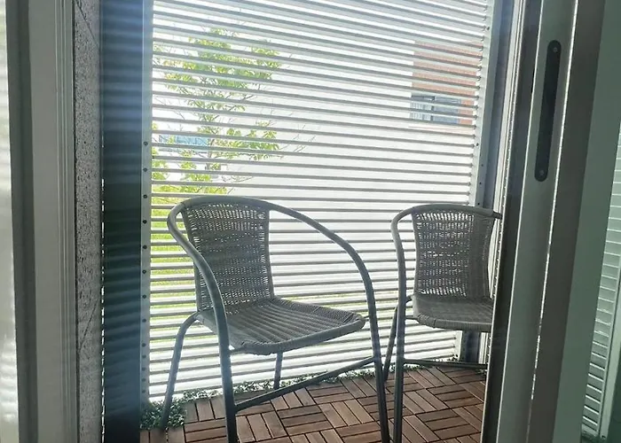 Center House - Azure Waters Apartment *